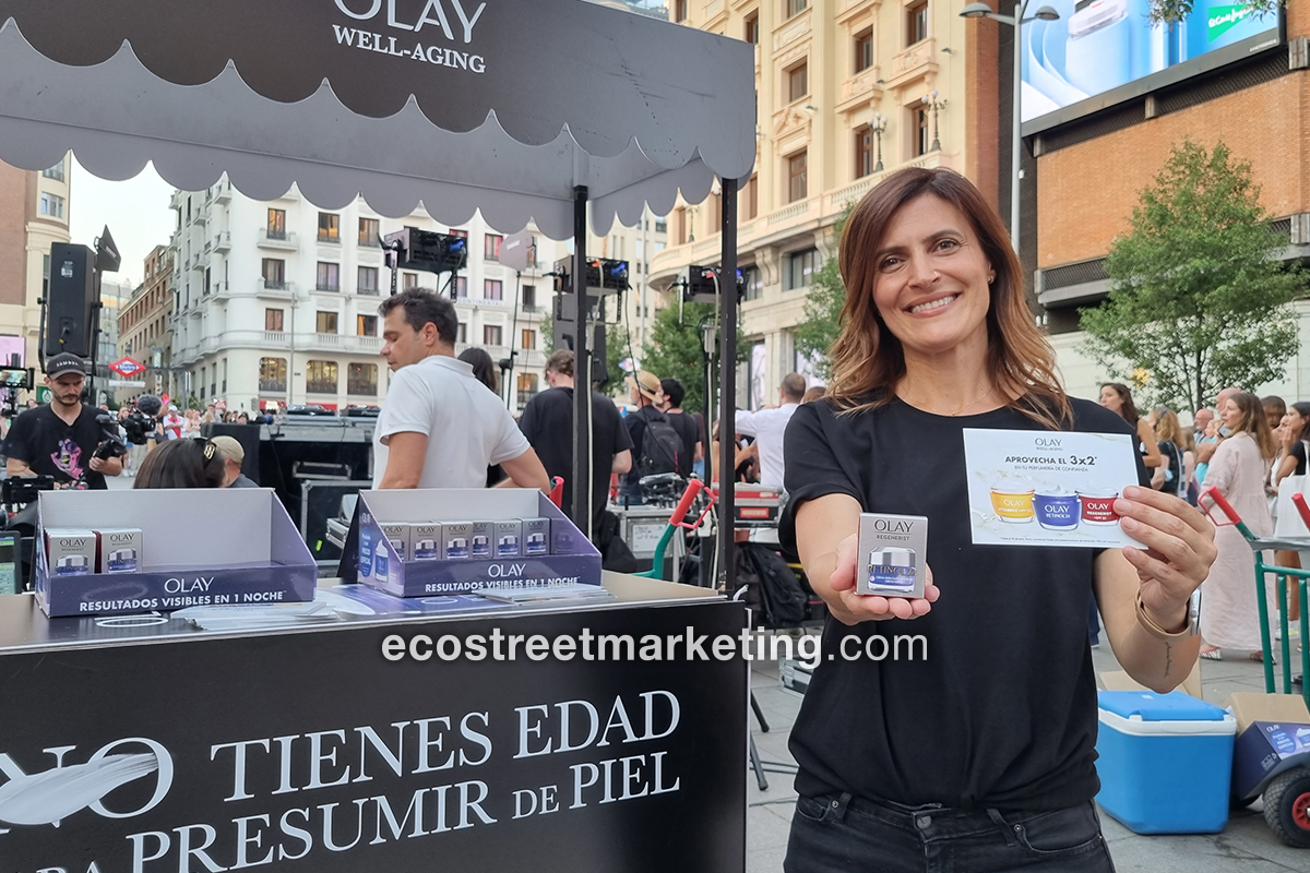 Sampling con foodbike y azafata